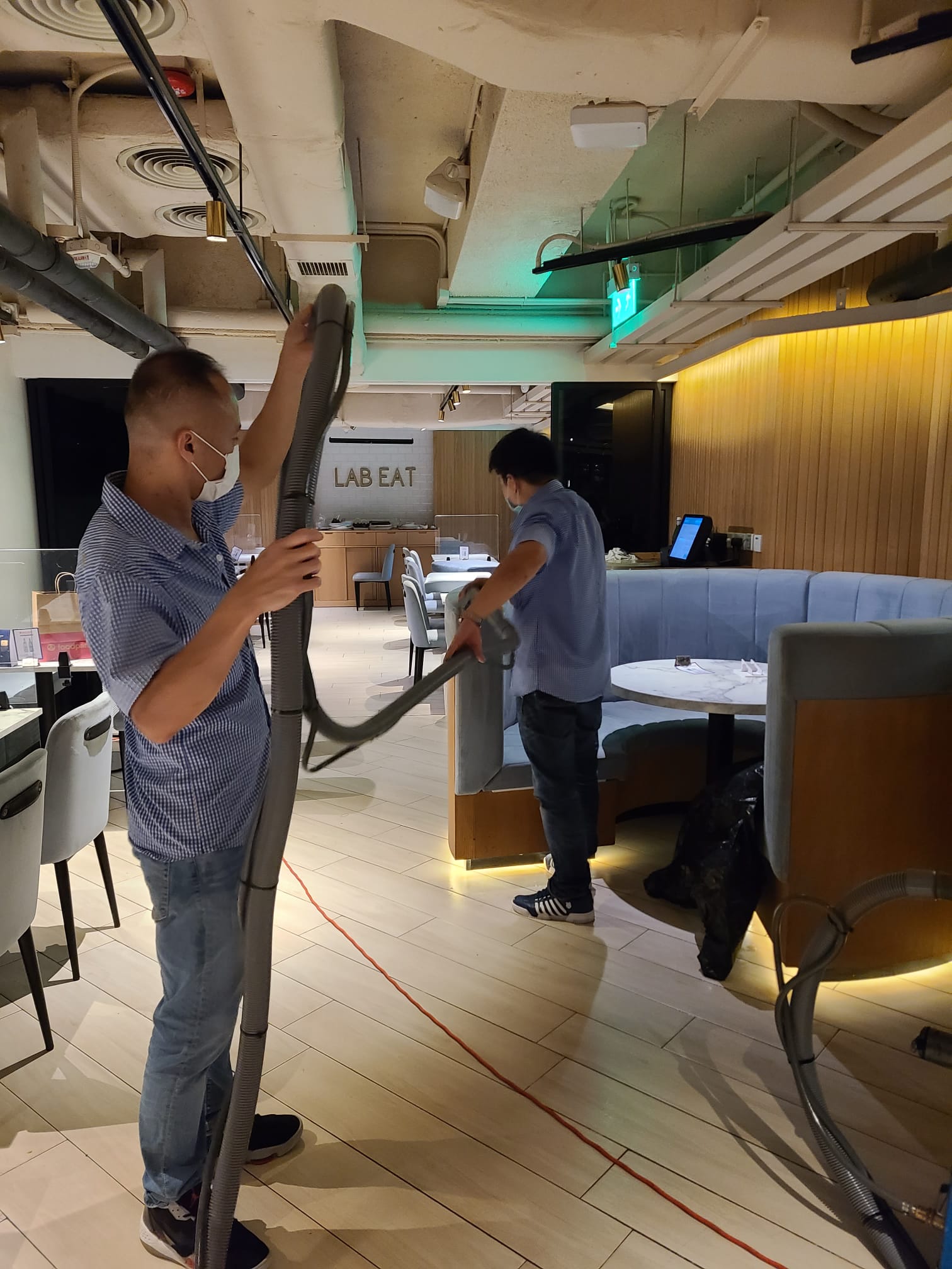 成立公司